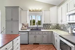 8860 Timber Ln, Charlotte, MI 48813 - Photo 2