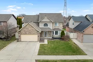 24279 Emily Dr, Trenton, MI 48183 - Photo 2