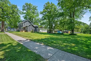 230 N Union St, Ithaca, MI 48847 - Photo 2