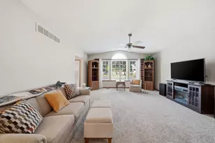2002 Stillwater Dr, Tecumseh, MI 49286 - Photo 2