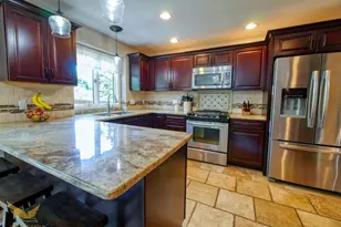 1583 Weymouth St, West Bloomfield, MI 48324 - Photo 12