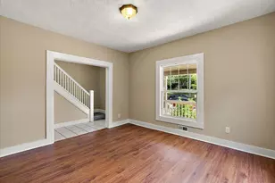 515 Woodlawn St SE, Grand Rapids, MI 49507 - Photo 8