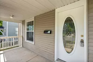 515 Woodlawn St SE, Grand Rapids, MI 49507 - Photo 4