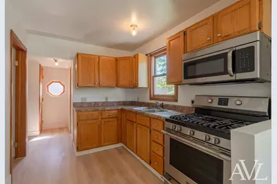 826 Lincoln Avenue NW, Grand Rapids, MI 49504 - Photo 8