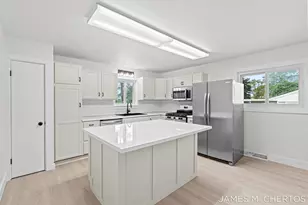 228 South St, Spring Lake, MI 49456 - Photo 10