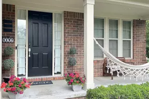 6147 Birchcrest Ln, Commerce Township, MI 48382 - Photo 2