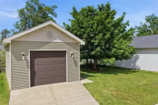 317 Monroe St, South Haven, MI 49090 - Photo 54
