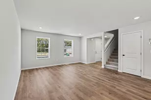 2053 Kristin Ct, Muskegon, MI 49442 - Photo 2