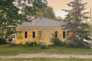 105 S Prospect St, Saint Johns, MI 48879 - Photo 1
