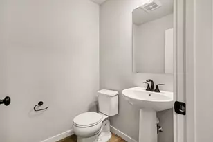 2070 Kristin Ct, Muskegon, MI 49442 - Photo 10