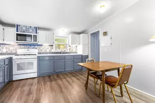 219 Wayne St, Bronson, MI 49028 - Photo 6