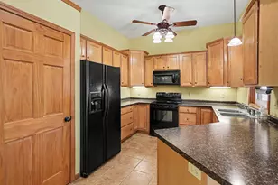 811 Ludington Ave, Portage, MI 49002 - Photo 8