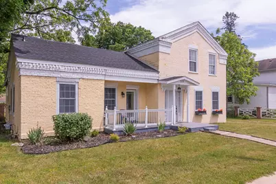 514 N Kalamazoo Street, Paw Paw, MI 49079 - Photo 1