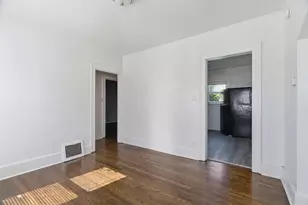 153 Clinton St, Wyandotte, MI 48192 - Photo 12