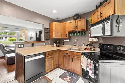 606 Pleasant Avenue, Kalamazoo, MI 49008 - Photo 8