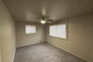 31807 Tuscola Ct, Westland, MI 48186 - Photo 8