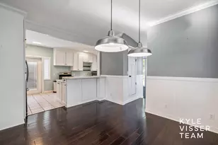 725 Gladstone Dr SE, East Grand Rapids, MI 49506 - Photo 8