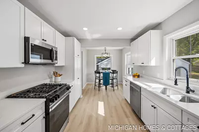 10671 Chicago Drive, Zeeland, MI 49464 - Photo 4