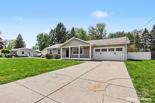 7439 Eastlane Ave, Jenison, MI 49428 - Photo 2