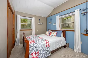 11415 Oak Dr, Delton, MI 49046 - Photo 14