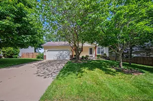 103 Ridgeview Ct, Grass Lake, MI 49240 - Photo 2