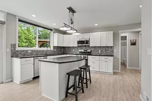35883 Riverview Dr, Paw Paw, MI 49079 - Photo 12