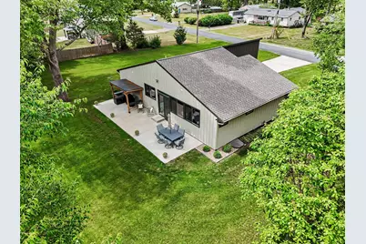 35883 Riverview Drive, Paw Paw, MI 49079 - Photo 38