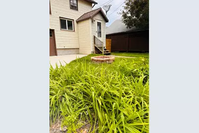 1409 Hagar Court, Saint Joseph, MI 49085 - Photo 4