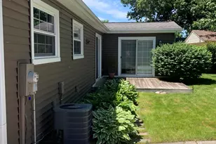 42032 McBride Ave, Belleville, MI 48111 - Photo 8