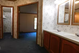 27134 Deerfield Ln, Edwardsburg, MI 49112 - Photo 14
