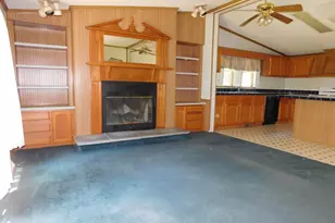 27134 Deerfield Ln, Edwardsburg, MI 49112 - Photo 8