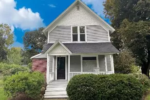 1925 Nichols Rd, Kalamazoo, MI 49006 - Photo 2