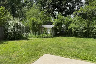1925 Nichols Rd, Kalamazoo, MI 49006 - Photo 8