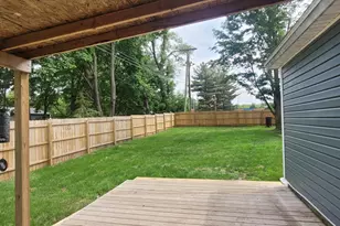 52 W Bacon St, Hillsdale, MI 49242 - Photo 40