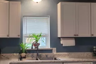 52 W Bacon St, Hillsdale, MI 49242 - Photo 14