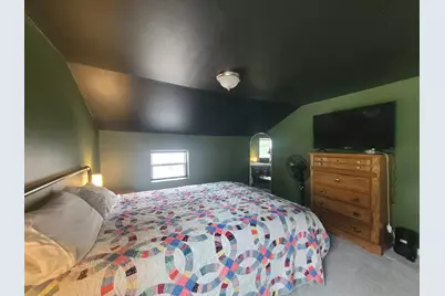 52 W Bacon Street, Hillsdale, MI 49242 - Photo 24