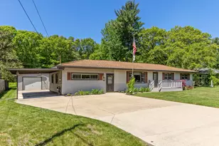 6511 Cottonwood Dr, Fruitport, MI 49415 - Photo 1