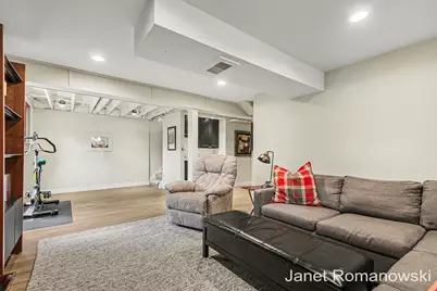 324 Pioneer Club Road SE, Grand Rapids, MI 49506 - Photo 18
