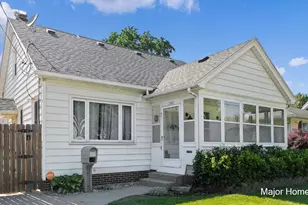 1947 Blandford Ave SW, Wyoming, MI 49519 - Photo 2