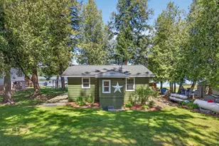 9267 Lake Dr, Reed City, MI 49677 - Photo 2