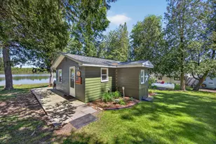 9267 Lake Dr, Reed City, MI 49677 - Photo 4