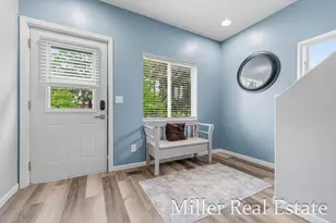 636 E Madison St, Hastings, MI 49058 - Photo 4