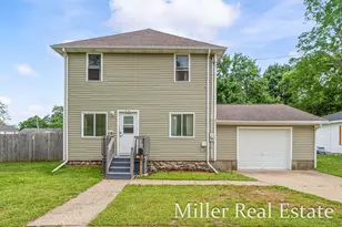 636 E Madison St, Hastings, MI 49058 - Photo 2