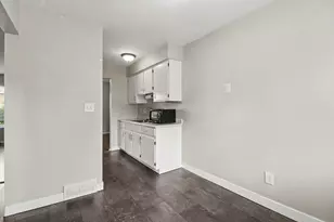 1011 N Terrace Ln, Ypsilanti, MI 48198 - Photo 10