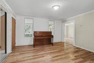 553 Ely St, Allegan, MI 49010 - Photo 4