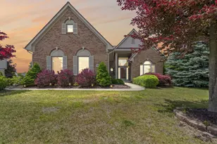 9094 Woodgrove Dr, Plymouth, MI 48170 - Photo 2