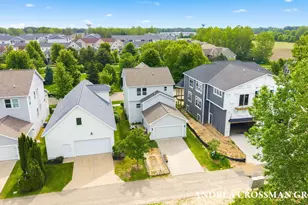 2130 Kensington Park Cir, Holland, MI 49423 - Photo 54