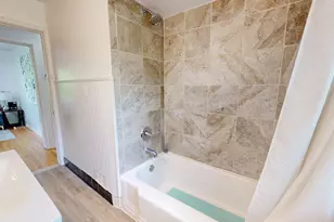1810 E Stadium Blvd, Ann Arbor, MI 48104 - Photo 8
