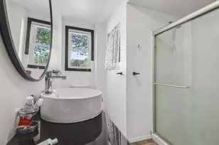 144 E 16th St, Holland, MI 49423 - Photo 22