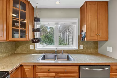 32388 Arlington Drive, Beverly Hills, MI 48025 - Photo 16